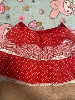 Red Heart Print and Striped Ruffled Skirt